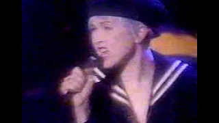 Cyndi Lauper 12-15-93 late night TV performance & interview