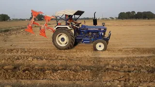 Farmtrac tractor 50hp plogh hudrolic pressure#tractorvideo  ganesh parsad driving