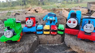 Assemble & Find Toy Train tut tut tut, Thomas Exe Train, Percy, Tayo Bus - Ghost Train