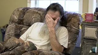 Phil Robertson Finds Out Willie Tried to Pay Miss Kay $1,000 to BURN His Favorite Shirt