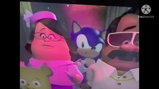 Sonic cameo in Wreck It Ralph