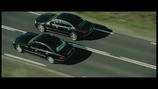 Audi A8 vs Mercedes E Class [TRANSPORTER 3] HD