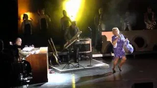 "Tell Mama" Harriet Lewis (Etta James) Sweet Soul Music Revue - Deutsches Theater