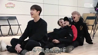 when straykids trying to sing INTO THE UNKNOWN