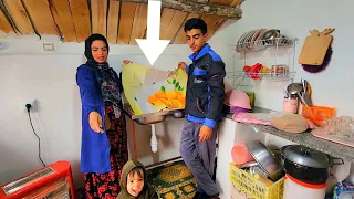 nomadic family securing their house 🔐 | Buying a Lock for the Cupboard & a Sticker for the Sink 🚰