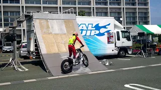 バイクのふるさと浜松2017　小川友幸選手トライアルデモ　－浜松ガイド.jp－