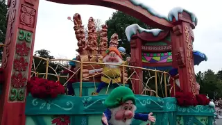 Seven Dwarfs Show Stop Tokyo Disneyland Christmas