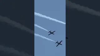 NEAR DISASTER 😳 Jets collide mid-air at air show