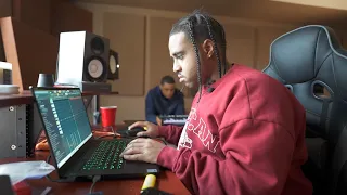 EST Gee & Lil Baby's Multi-Platinum Producer Makes 5 DARK BEATS in 7 Mins! ForeveRolling Cookup