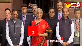 Nirmala Sitharaman with Budget Tab at Parliament | Union Budget 2023-24 |@SakshiTV