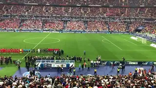 Emmanuel Macron hué par le Stade de France