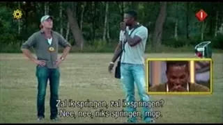 Remy Bonjasky gaat knockout bij Bananasplit grap