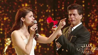 Shahrukh Khan and Alia Bhatt Host a Show | Bollywood | Award Show | Shahrukh | @celebrity_scene