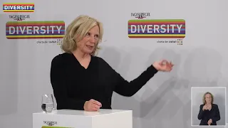 Gespräch: Maren Kroymann – Bitte nicht lachen, oder: Wie komisch ist Diversity? - DIV21