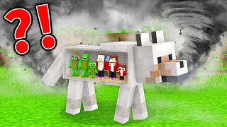 EPIC TORNADO vs. Mikey Family & JJ Family Doomsday Bunker in DOG - Minecraft (Maizen)