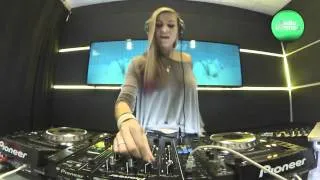 Live @ Radio Intense 14.11.2013 - Sonya (Playstation 015)