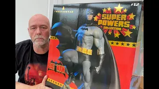 UNBOXING A TWEETERHEAD  BATMAN MAQUETTE VARIANT EXCLUSIVE WHO IS YOUR FAVOURITE BATMAN? FOR DAN Ep20