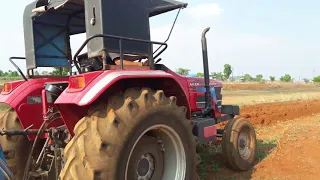 Mahindra Arjun Novo 605 di Tractor with 2mb Plough