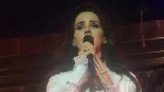 Lana Del Rey - Summertime sadness - LIVE PARIS 2013