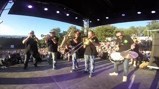 Fanfare Express - Aluna Festival 2017 - Happy (Brass Band cover Pharell Williams)