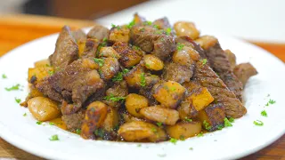 Garlic & Herb Butter Steak Bites W/ Roasted Potatoes | Super Bowl Recipe