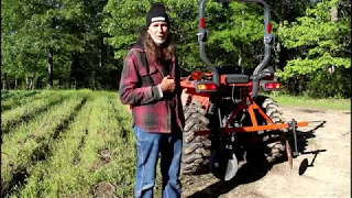 Plowing Sugar Cane with a Disk Hiller ~~ Kubota L2501