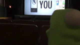 Kermit watches “ secret life of pets 2”