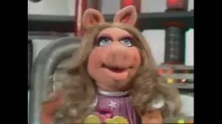 The Muppet Show Compilations - Episode 42: Pigs in Space (Part 3) [Short version]