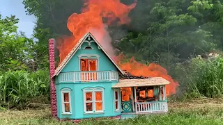 Four Minutes of Fire - A Doll House Down