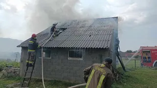 Grom zapalio štalu u Gacku