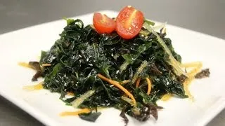 How to Make Seaweed Salad (Wakame Salad)