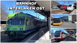 Züge beim Bahnhof Interlaken Ost | Trains at Interlaken Ost station (2021)