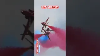 BEST OF THE BEST 🇬🇧 ROYAL AIR FORCE AEROBATICS TEAM • THE RED ARROWS #redarrows #shorts #british