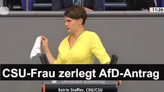 CSU Frau zerlegt AfD Antrag und zückt ein Taschentuch