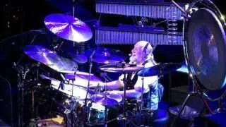 The Mac is back!! Drum Solo Mick Fleetwood Amsterdam Ziggo
