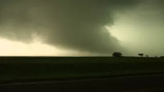 Welcome to the Bear's Cage! short clip from new TORNADO CHASERS, Season 2013