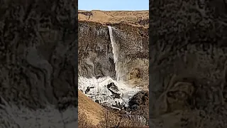 How 90 kph winds affect a waterfall in Iceland #shorts