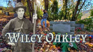 Famous Graves - Wiley Oakley, "Roaming Man Of The Mountains" White Oak Flats Cemetery Gatlinburg TN