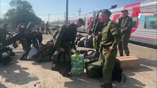 Под Волгоградом сняли на видео отправку эшелона с мобилизованными в учебные центры