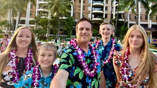 LUAU with Amazing Buffet- Hilton Hawaiian Village - Honolulu Hawaii￼￼