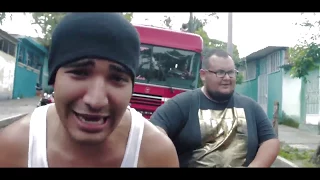 Parodia: Despacito  Luis Fonsi y Daddy Yankee /  "Ladroncito" El Pato y el Gordo /