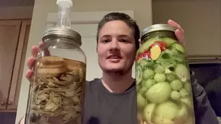 Green Tomato Pickles Using a Starter Brine