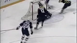 Jeremy Roenick Goal - USA vs. Germany, 2002 Olympics QUARTERFINALS