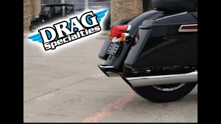 Drag Specialties 4” mufflers on Milwaukee Eight Engine - sound