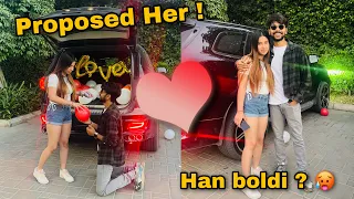 Proposing Her In Public 😍😍 | I love You Prank | Corrupt Tuber