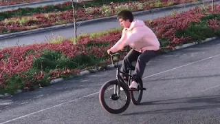 пара трюков на bmx