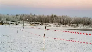 В Югре под лёд провалились два внедорожника