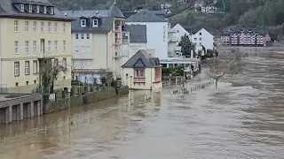 Mosel Hochwasser in Cochem 03.01.2024/ Blick von der Moselbrücke