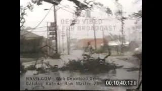 8/29/2005 Hurricane Katrina Video, The Escape From New Orleans, LA. - Katrina Raw Master 23