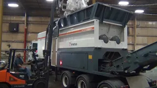 M&J 4000 8 Stretch Film Bale Shredding